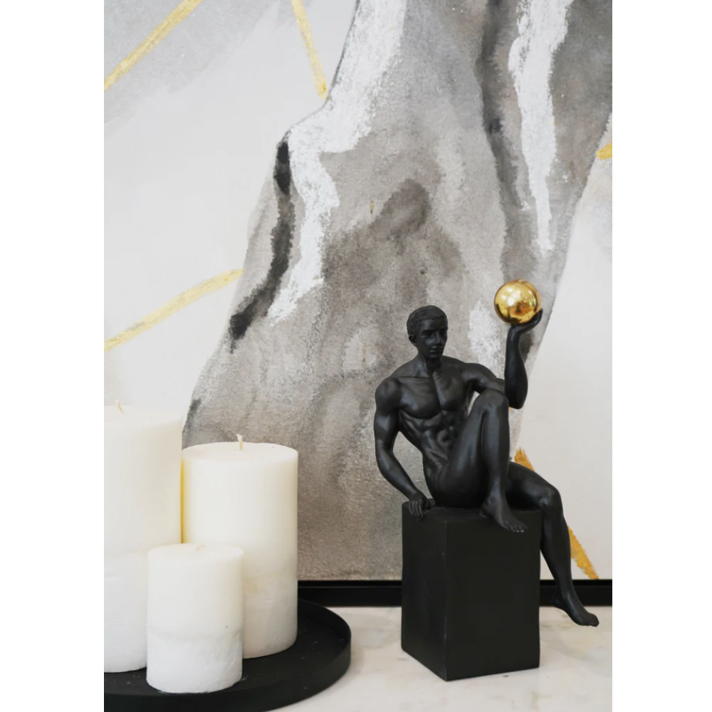 HUXLEY Sports Man Black Sculpture