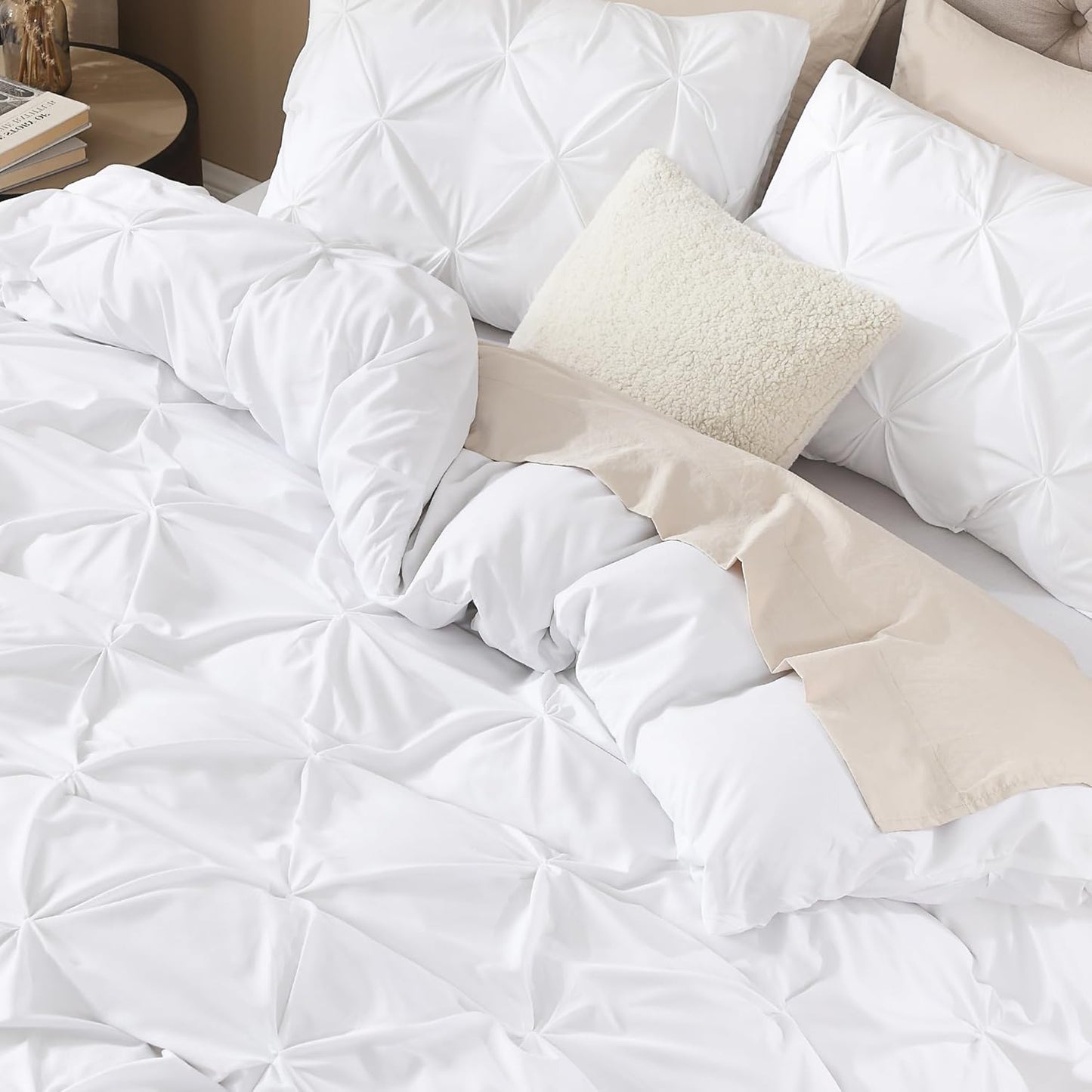 PERRY Soft Microfiber Bedding Pinch Pleat Duvet Cover Set White