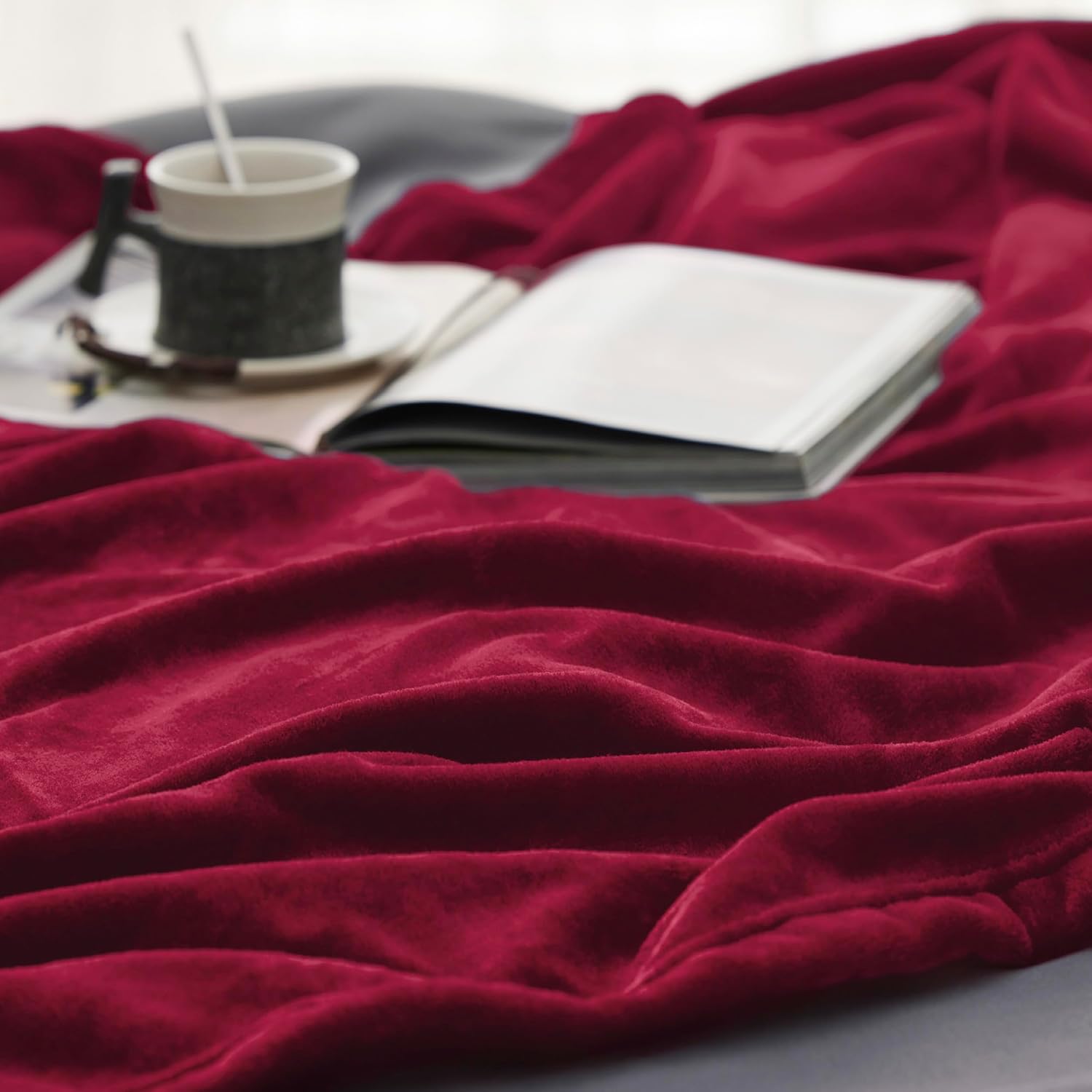 RISA Soft Fleece Blanket Red