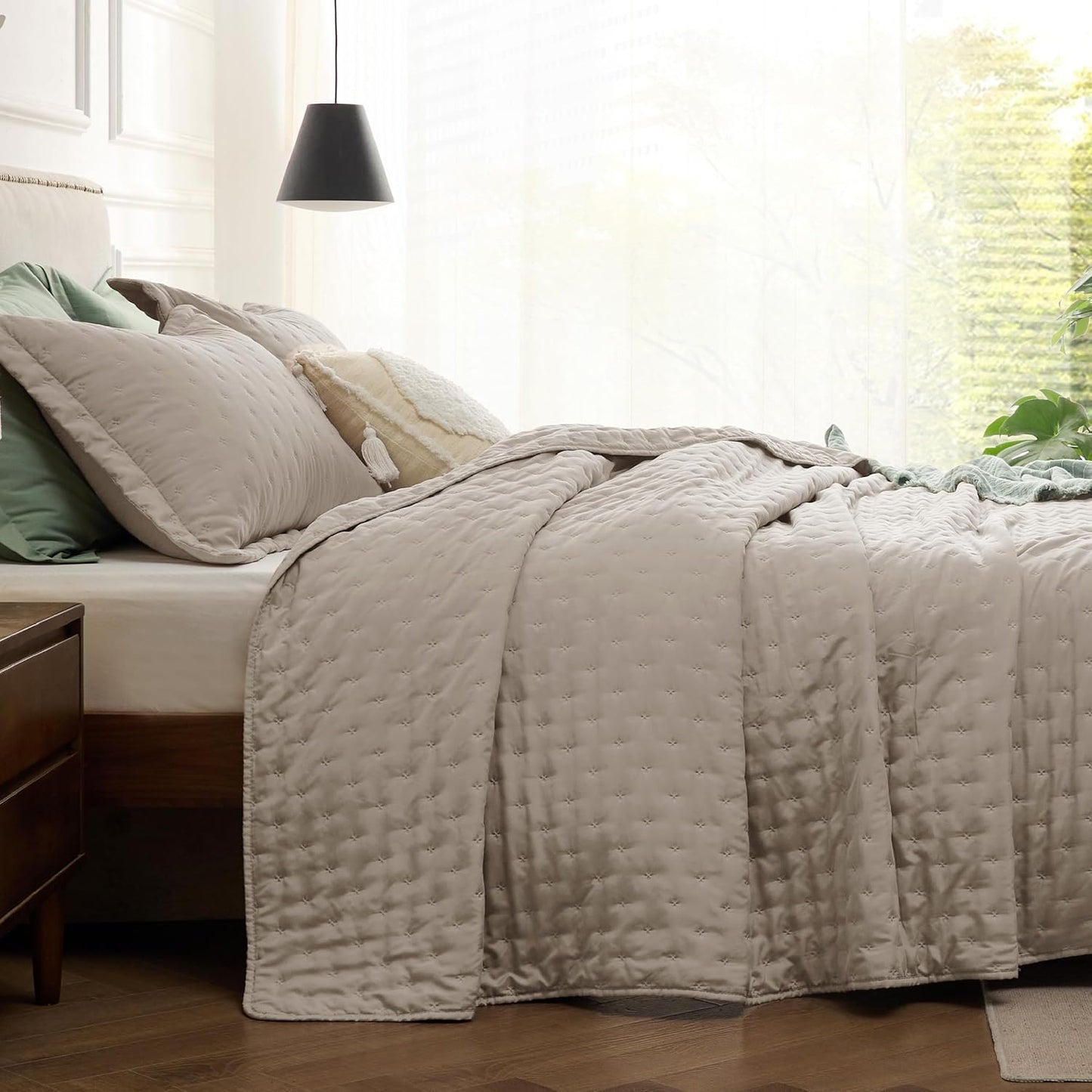 VERN Lightweight Extra Long Quilt Set Taupe