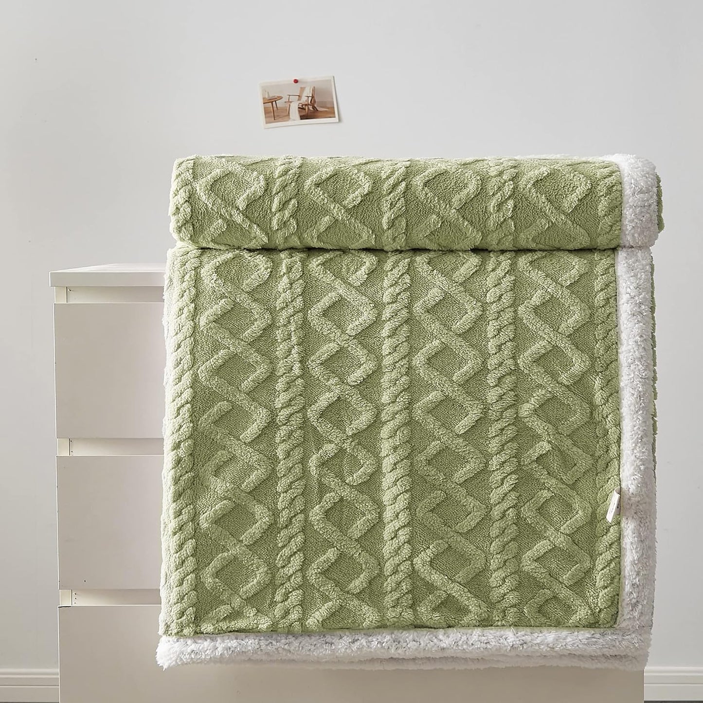 BOOKER Flannel Plush Blanket Green