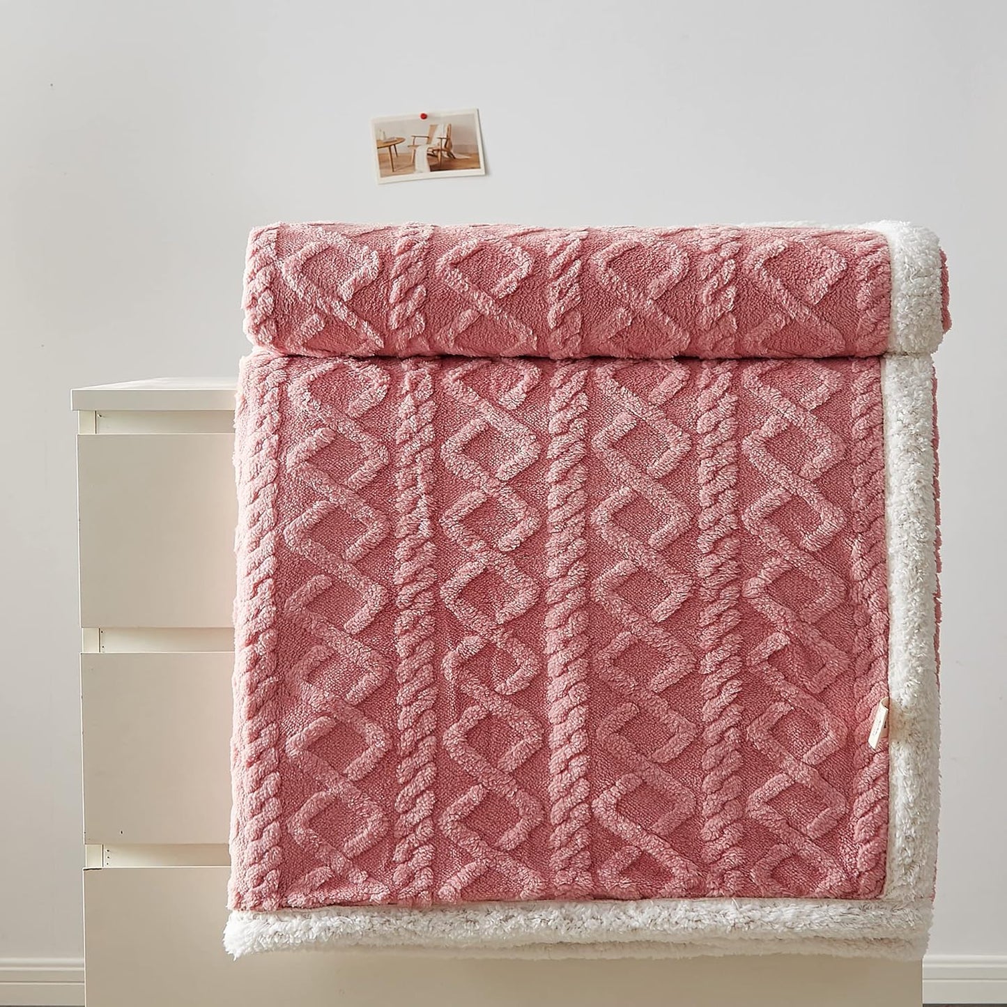 BOOKER Flannel Plush Blanket Pink