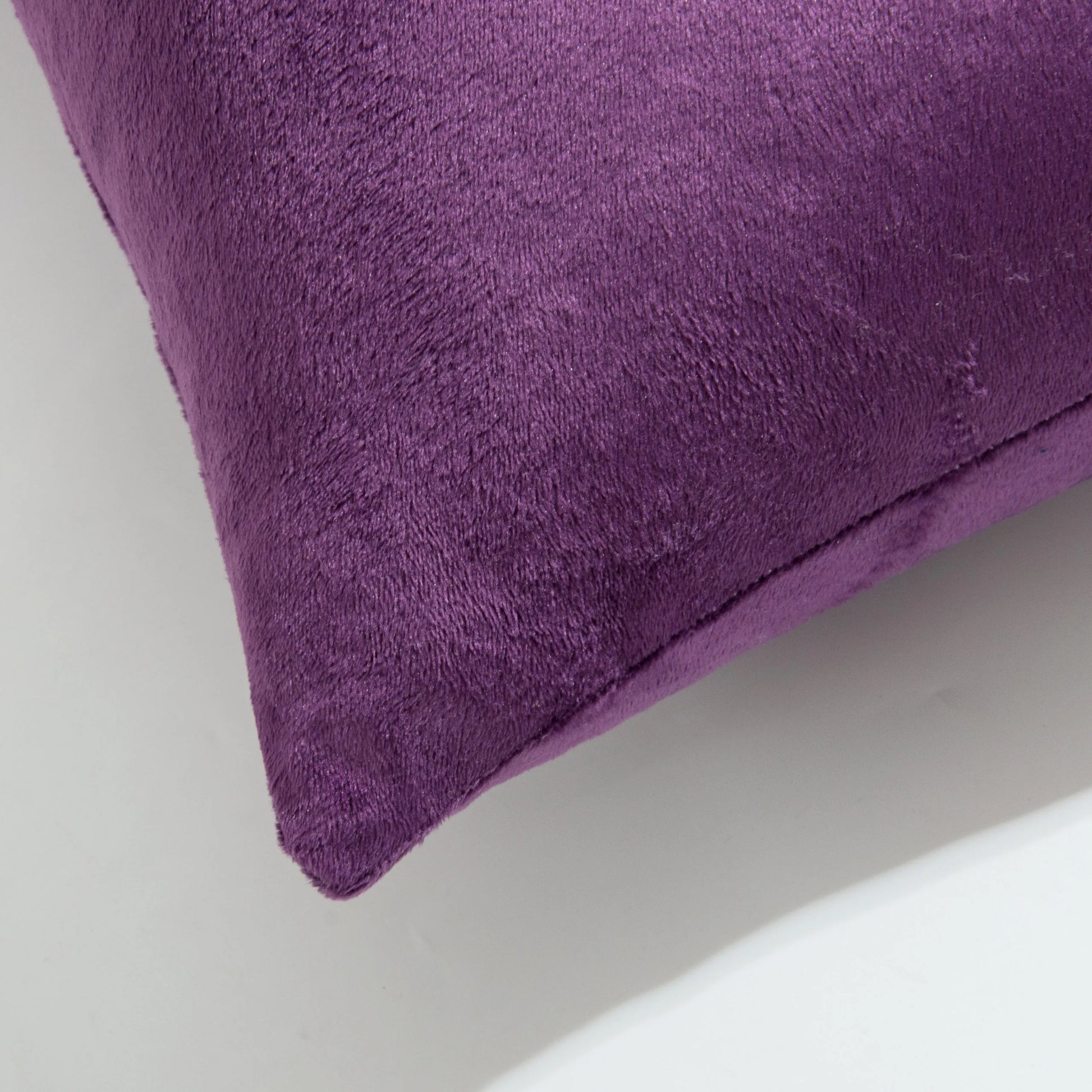 LUTEX Velvet Long Body Pillowcase with Zipper Closure Purple